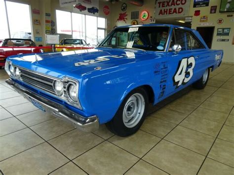 Richard Petty Race Replica 1967 Belvedere 383ci V8 Automatic Show Ready ...