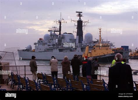 Hms nottingham hi-res stock photography and images - Alamy