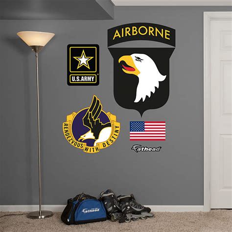 101st Airborne Insignia Wall Decal | Shop Fathead® for Army Decor