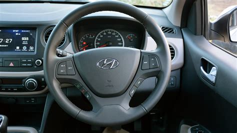 Hyundai Grand i10 2017 Era Diesel Interior Car Photos - Overdrive