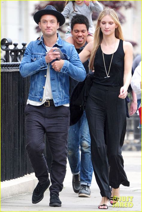 Jude Law & Girlfriend Phillipa Coan Take a Casual London Stroll: Photo 3682242 | Jude Law Photos ...