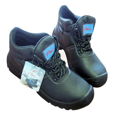 Passion Safety Chukka Boots with Steel Toe Cap | Taurus Workwear