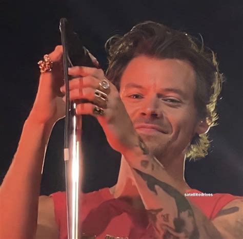 💌 harry in 2022 | Harry styles smile, Harry styles pictures, Harry styles photos