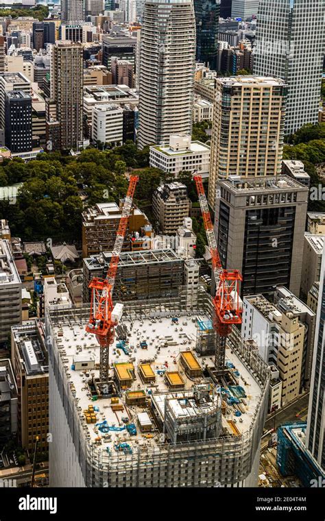 Earthquake proof building in japan hi-res stock photography and images - Alamy