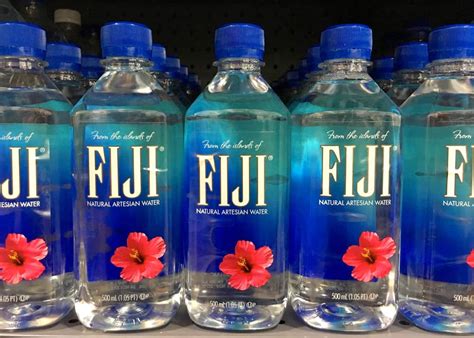 Why Is Fiji Water So Expensive? (Top 10 Reasons)