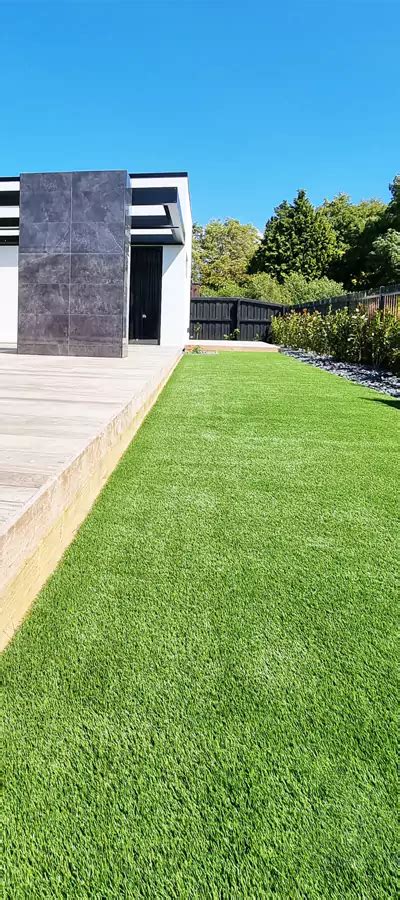 Astroturf Wellington | Fake Grass in Wellington - Lifestyle Lawns