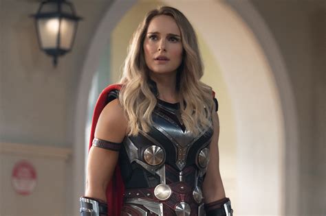 'Thor: Love and Thunder' Ending Explained: What Happened to Jane Foster ...