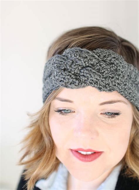 Sailor Knot Crochet Headband - Free Pattern - Persia Lou