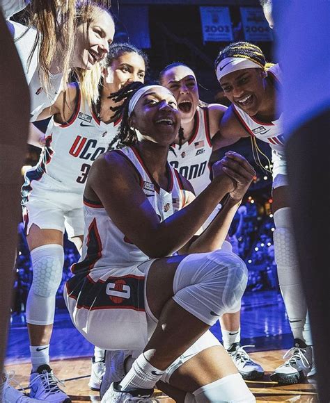 UConn Women's Basketball Team Photo