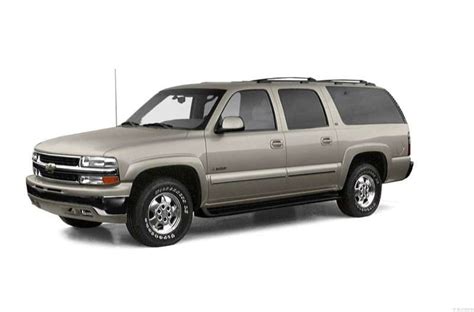 2002 Chevrolet Suburban - Information and photos - MOMENTcar