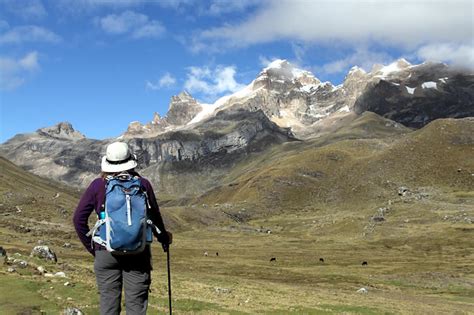 Cordillera Huayhuash circuit, the classic trekking route