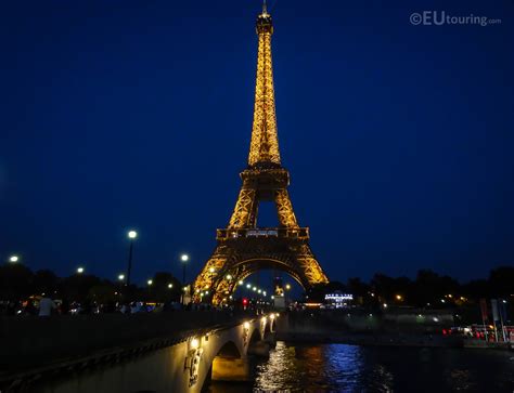 Photo of River Seine and the Eiffel Tower with its lights on - Page 121