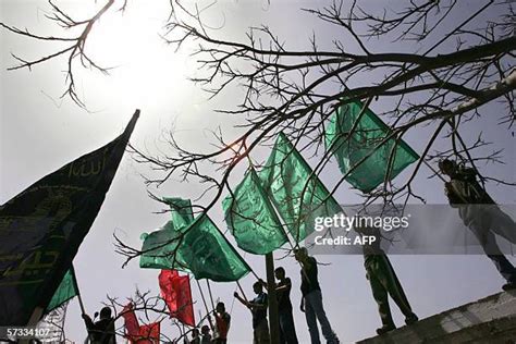 Hamas Flag Photos and Premium High Res Pictures - Getty Images