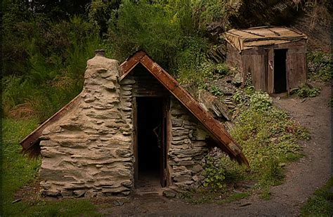 Arrowtown Chinese Settlement: Arrowtown area, Otago region