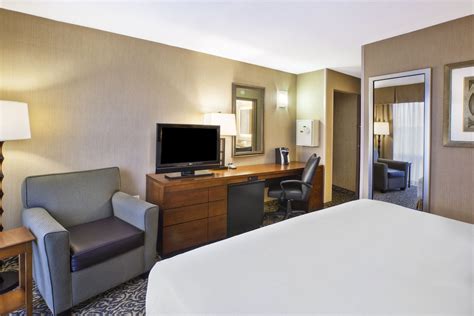 Holiday Inn National Airport/Crystal City, an IHG Hotel Arlington ...