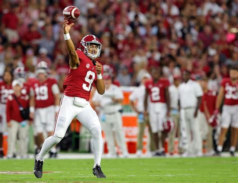 Alabama Football: Passing game back on display?