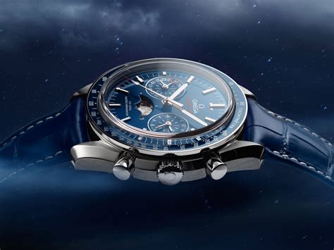 OMEGA | Speedmaster | Moonphase | Chronograph | Master Chronometer ...