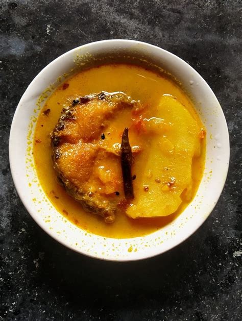 The Classic Bengali Fish Recipe - Kalo Jeere Diye Macher Jhol