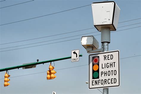 Why Red-Light Cameras are More About Money Than Safety | Digital Trends