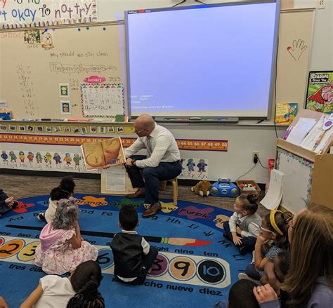 Kissimmee Police on Twitter: "A few weeks ago we celebrated Literacy Week at Thacker Avenue ...