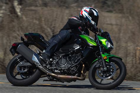 2019 Kawasaki Z400 ABS Review: The Ninja Stripped Bare (14 Fast Facts) | GearOpen