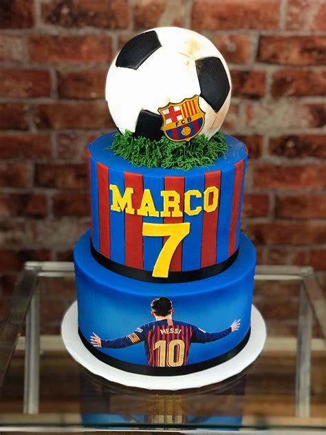 Leo Messi Barcelona soccer cake in 2022 | Soccer cake, Soccer birthday cakes, Football birthday cake