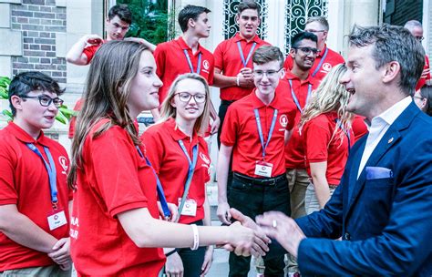 Seamus O'Regan on Twitter: "These Canadian students were excited to ...