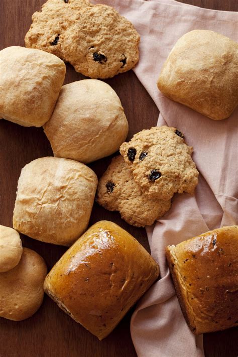 Best Belizean Baked: Creole Bread, Powder Buns, Creole Bun (RECIPE)