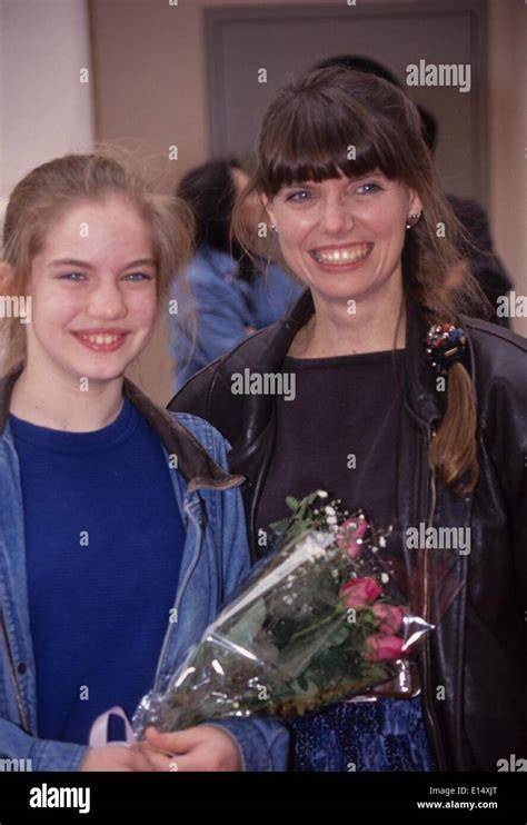 ANNA CHLUMSKY with mother Nancy L. Chlumsky.1994.l7503gv.(Credit Image: © Greg Vie/Globe Photos ...