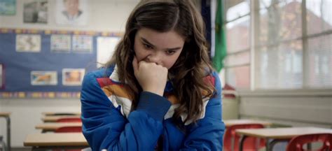 Edge of Seventeen Trailer: Why Is Hailee Steinfeld So Awkward?