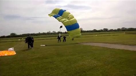 Cat's first parachute Jump - YouTube