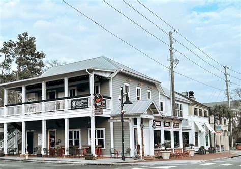 Vacationing in Palmetto Bluff: Spend a day Exploring Downtown Bluffton, SC - Luxury Simplified ...