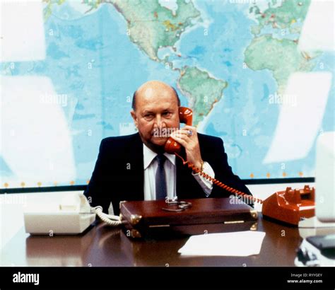 DONALD PLEASENCE, ESCAPE FROM NEW YORK, 1981 Stock Photo - Alamy