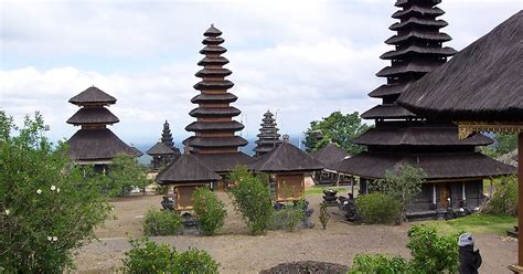 Mother Temple of Besakih in Besakih, Indonesia | Sygic Travel