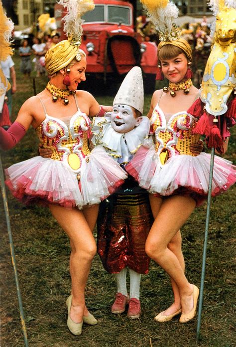 15 Wonderful Color Portrait Photos of Circus Performers From Between the 1940s and 1950s ...