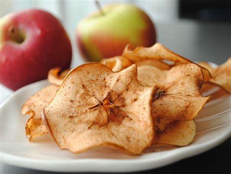 Leanne bakes: Spiced Apple Chips