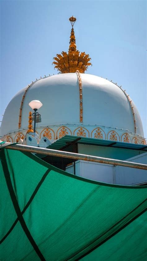 Ajmer Sharif Dargah (Moinuddin Chisti Tomb) - Photos, Timings & History