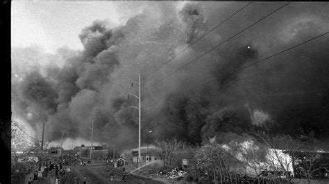 Historical photos: Great Chelsea fire of 1973