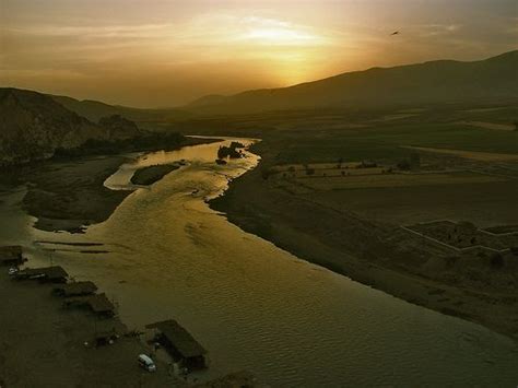 Mesopotamia means "Land between Two Rivers" because it was located ...