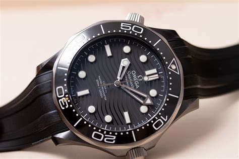 Omega Seamaster 300M Cerámica y Titanio: fotos en vivo y precio - Horas y Minutos