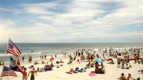 Tybee Island: Savannah’s Laid-Back Beach Town | GAC