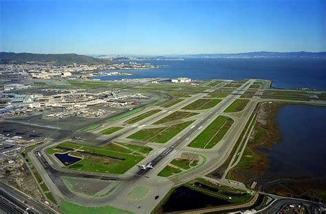 Oakland International Airport | Fly In Vacations