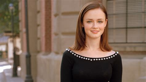 Gilmore Girls' Alexis Bledel Addresses Rory's Ex-Boyfriends | Teen Vogue