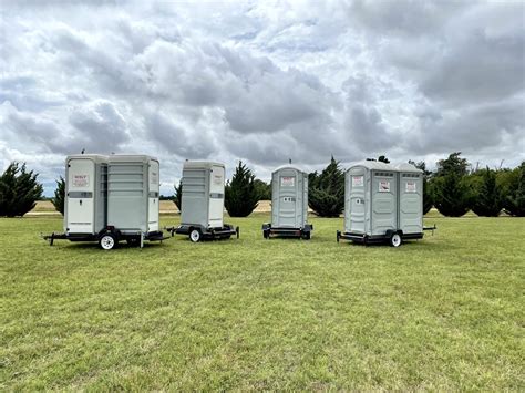 Economical Towable Portable Toilets | Nisly Brothers