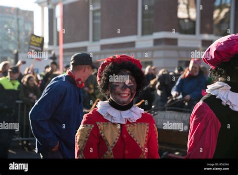 Zwarte piet hi-res stock photography and images - Alamy