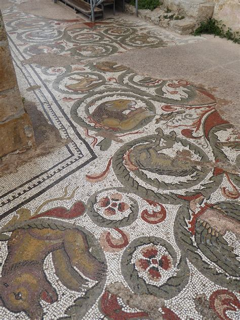 Pin by caitlin roberts on piazza Armerina | Roman mosaic, Mosaic ...