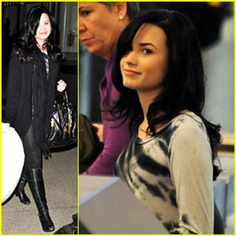 Demi Lovato: Going To A Jonas Wedding! | Demi Lovato, Jonas Brothers ...