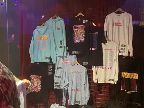 Tour Merch : r/yunggravy