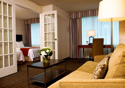 Cambridge Suites Hotel Toronto, ON - See Discounts