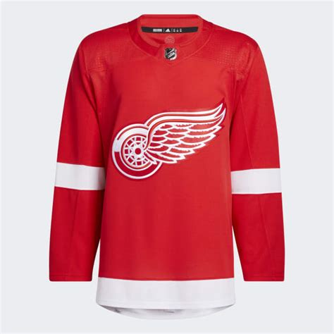 Red Wings Home Games 2024 - Maris Shandee